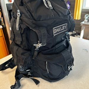 Oakley mechanism backpack.